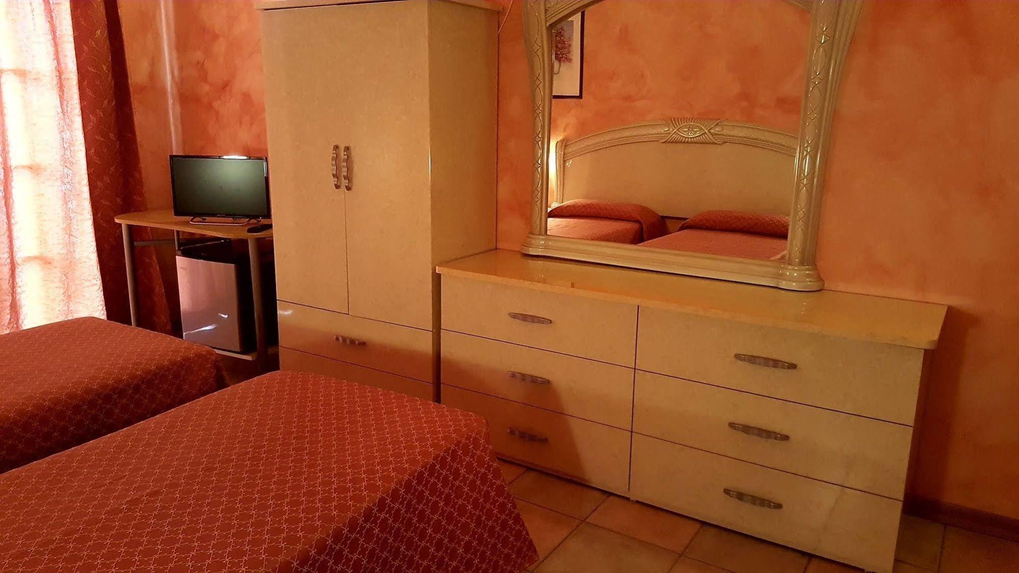 Hotel Trotter Leno Ngoại thất bức ảnh